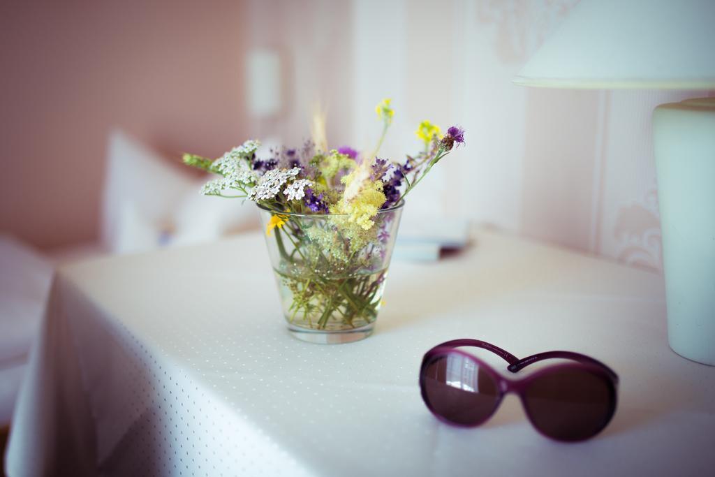 Hotel Alpenrose บาดวือริสโฮเฟิน ภายนอก รูปภาพ